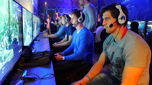 103541062-GettyImages-186893835.530x298